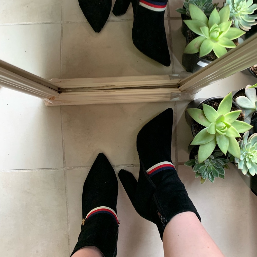 Black striped Heels